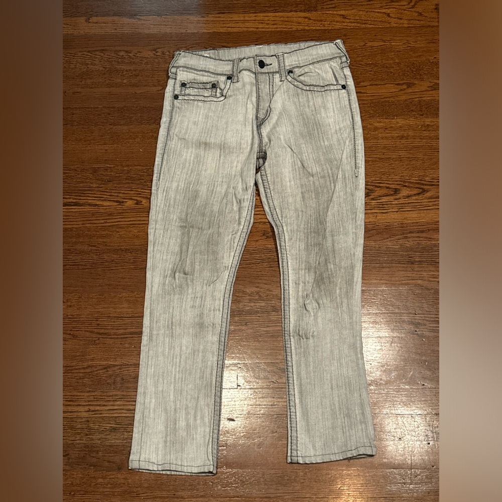 Distressed White True Religion Jeans Relaxed Slim Soze 34